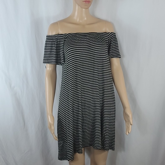 Ruffle Off Shoulder Black White Stripe Flare Dress - Picture 1 of 9